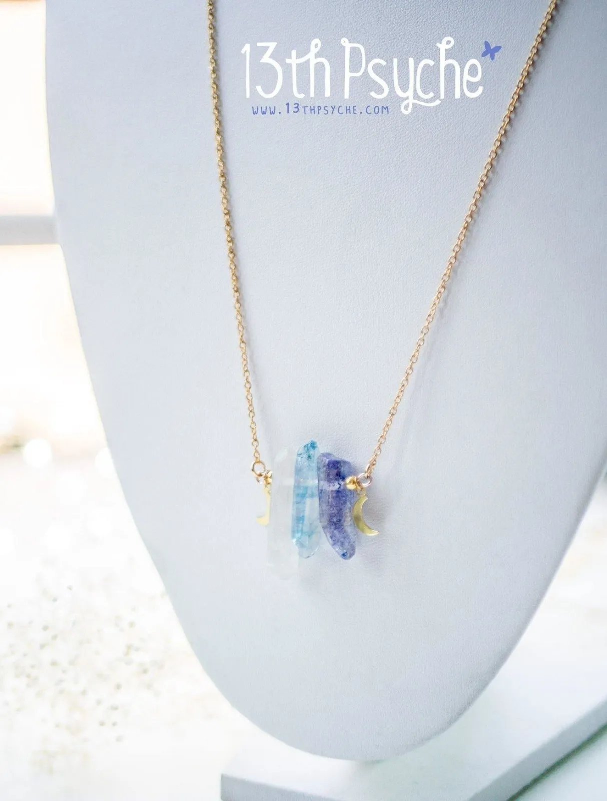 3 polished crystal quarz necklace with tiny moons