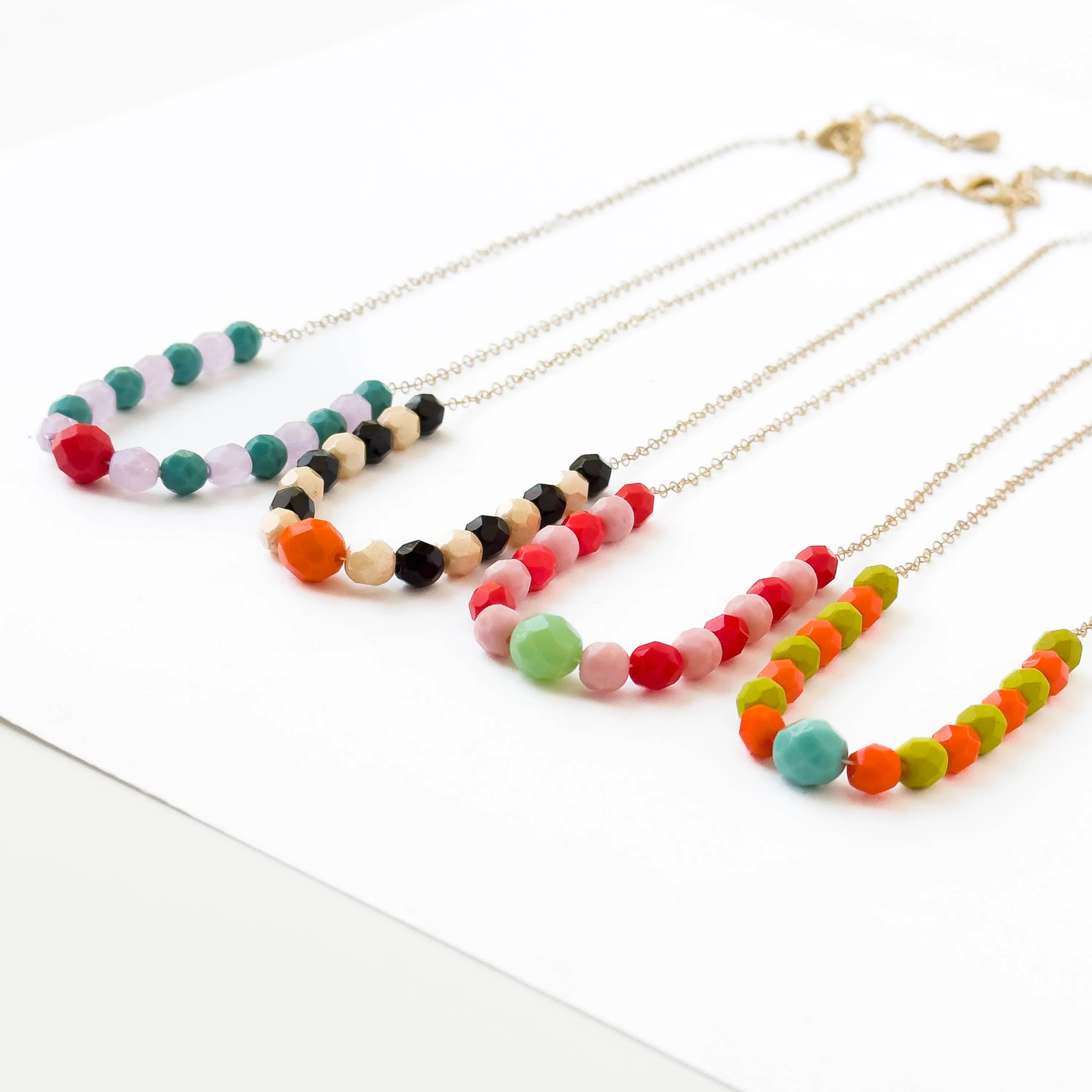 Adjustable Two-tone colorful beaded necklace