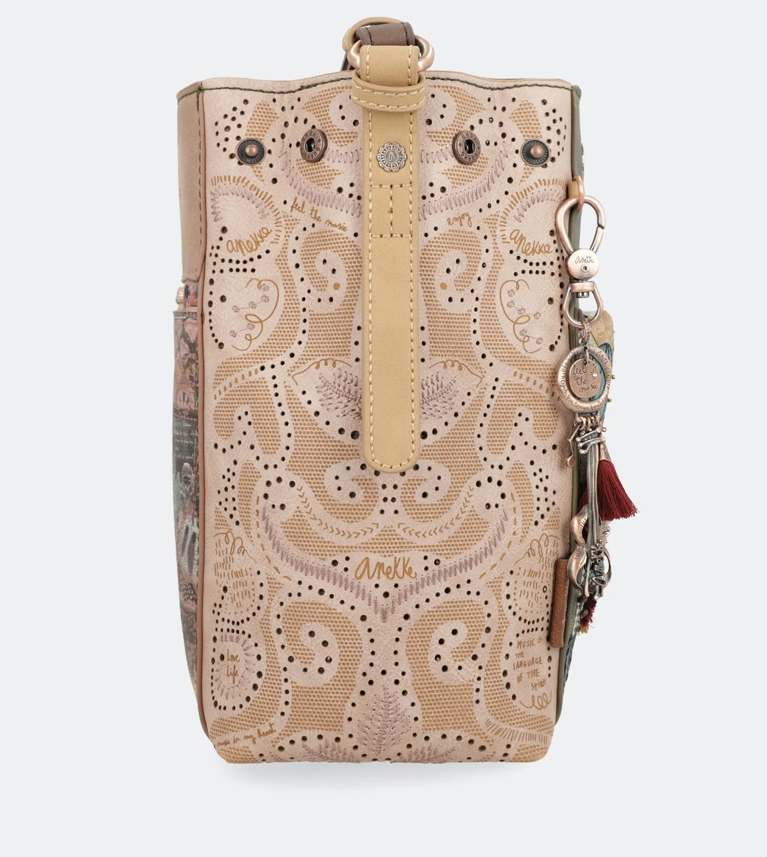 Ixchel Crossbody bag with a back zip