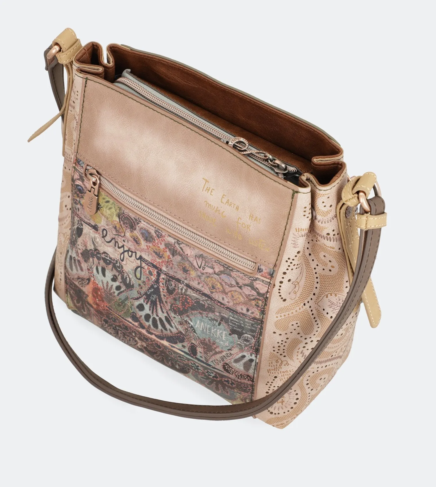 Ixchel Crossbody bag with a back zip