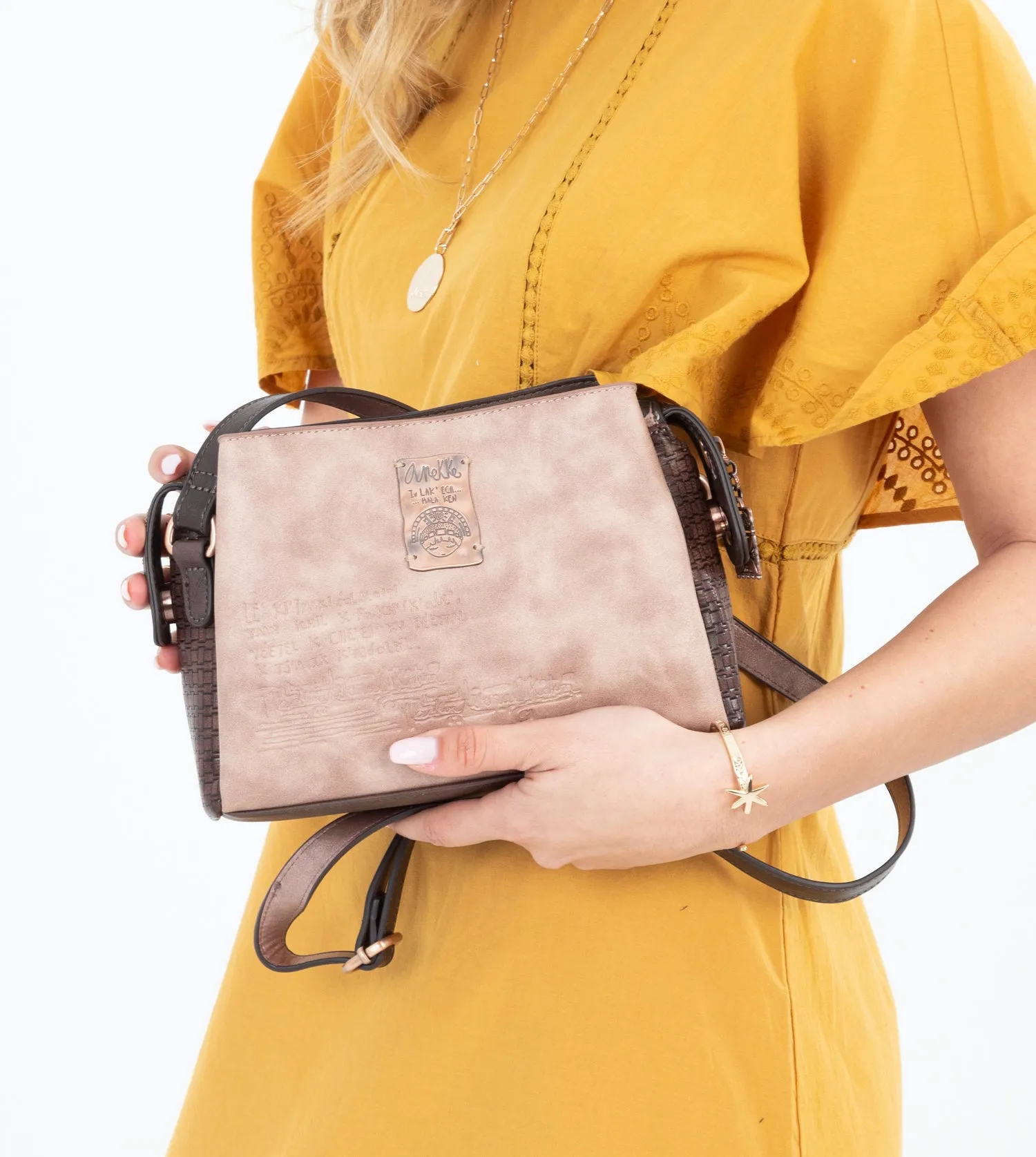 Ixchel Crossbody bag