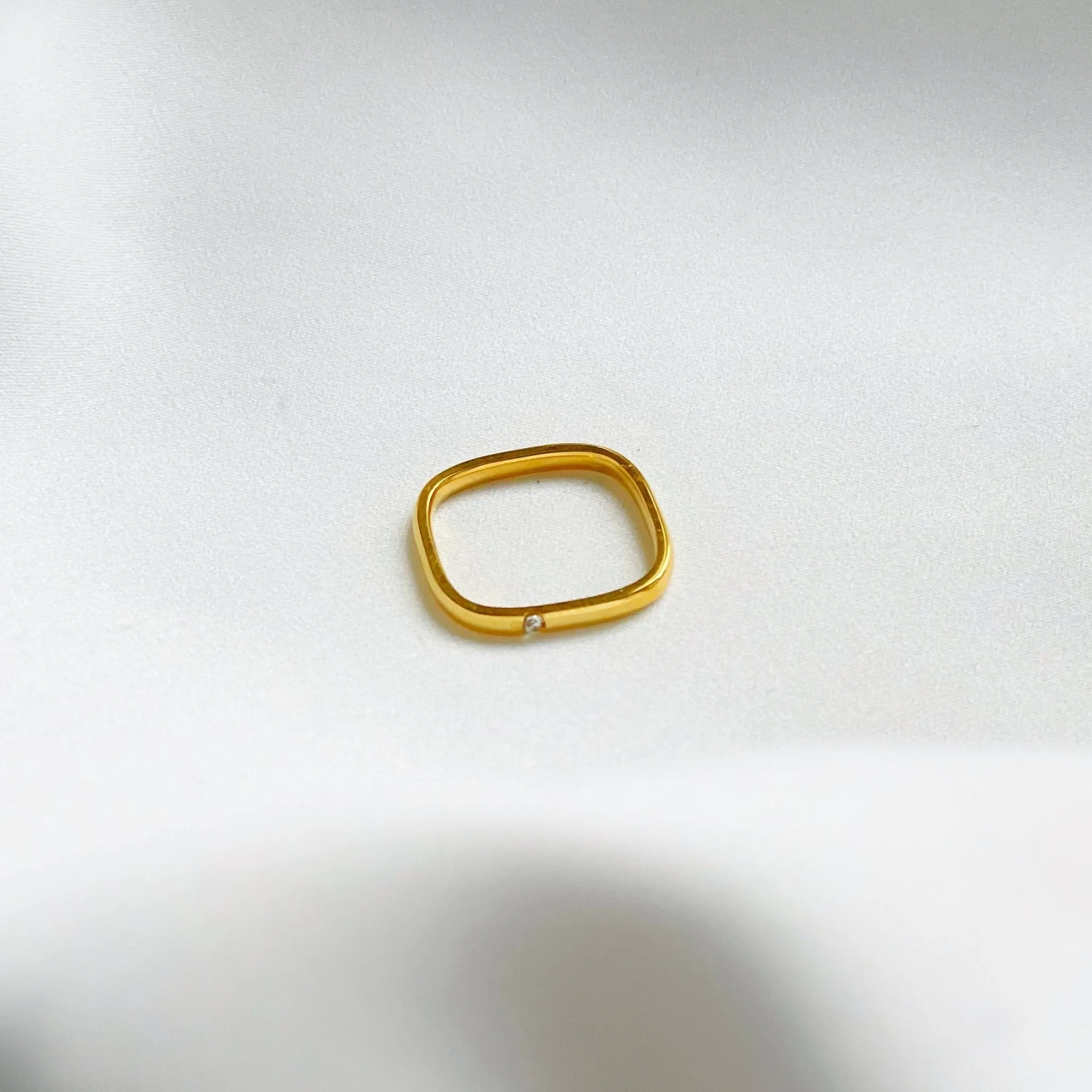 Square Minimalist SS Ring (gold)