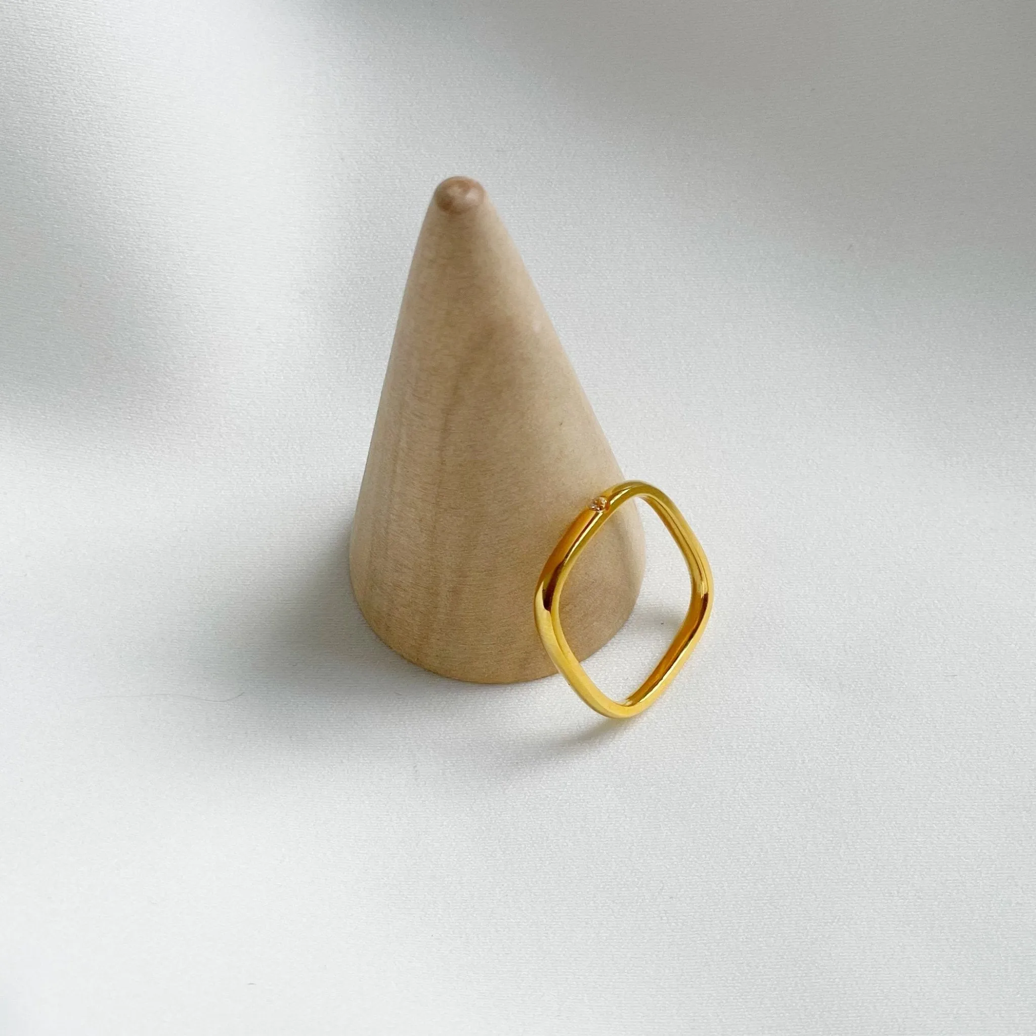 Square Minimalist SS Ring (gold)