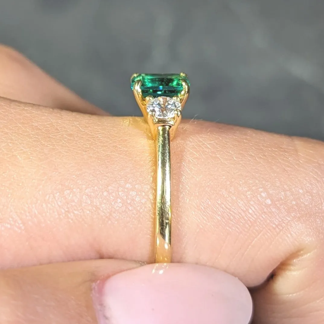 Suna 1990s 1.23 CTW No Oil Emerald Diamond 18 Karat Yellow Gold Ring GIA