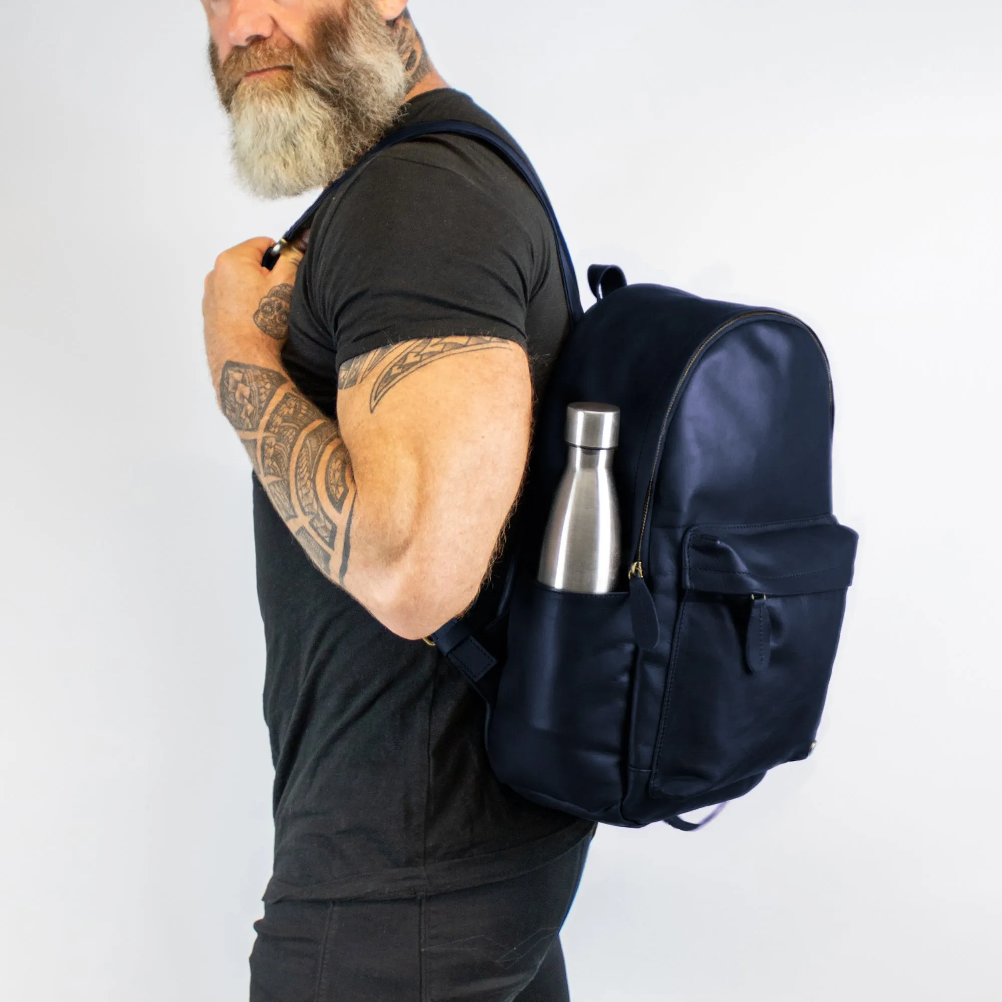 The Classic Backpack 2.0 (Navy)